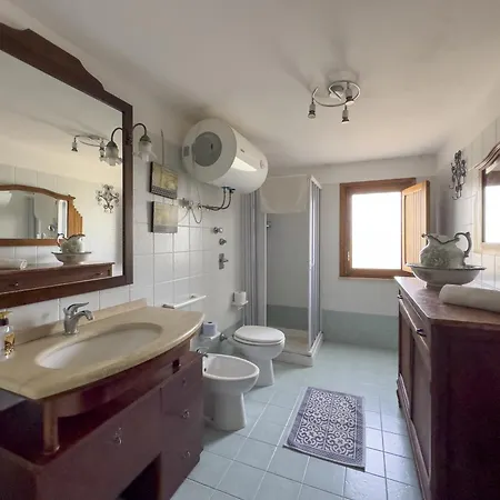 Rifugio Del Gallo Apartment *